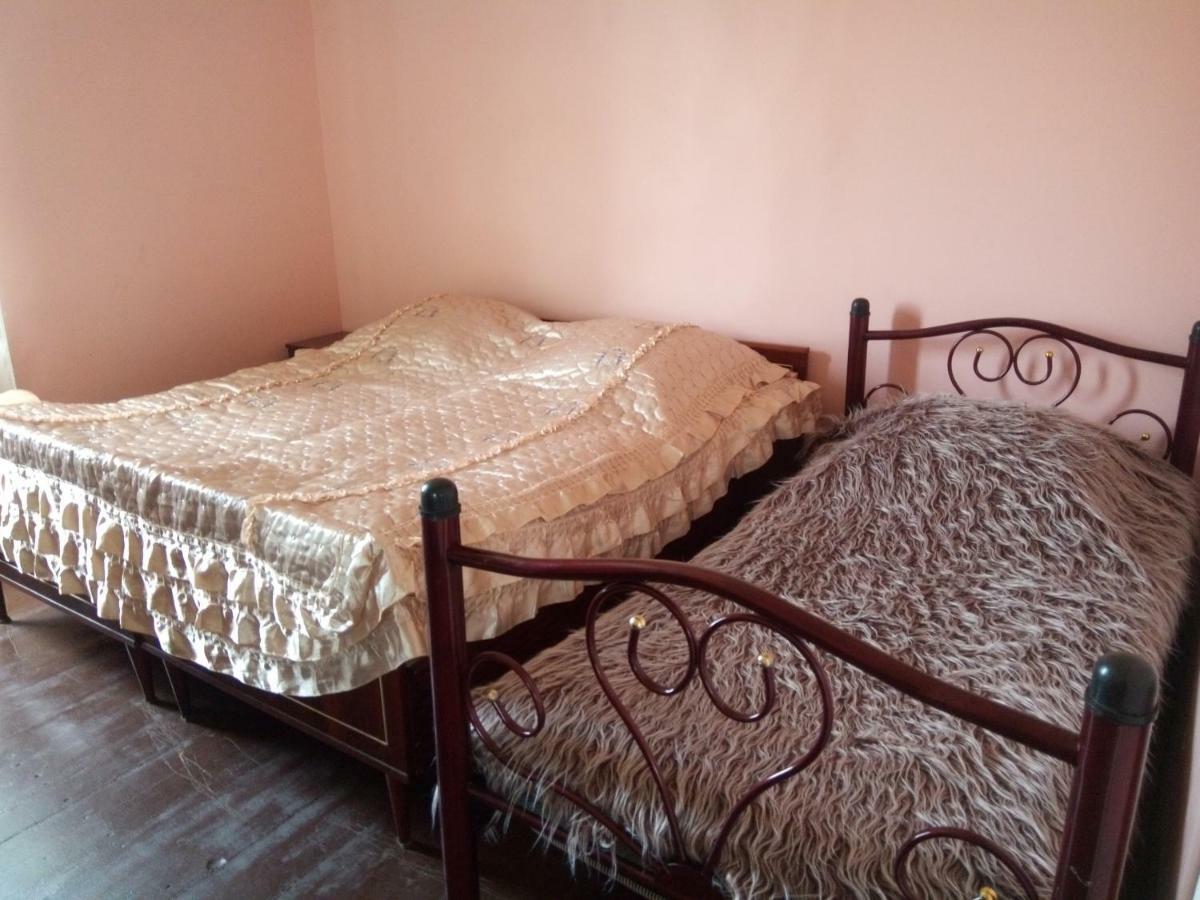 Julia Guest House Kobuleti Exterior foto